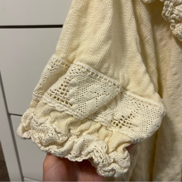 Free People “Walk In The Park” Ruffled Top size Large - Picture 5 of 6